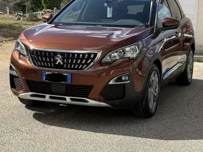 Usata Peugeot 3008 Allure 131 CV (96 kW) 2019 SUV