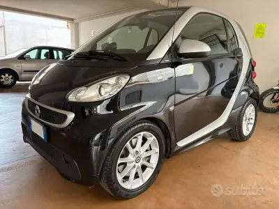Usata Smart ForTwo Coupé Passion 71 CV (52 kW) 2012 Nero Coupé