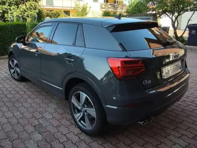 Usata Audi Q2 150 CV (110 kW) 2020 Grigio SUV