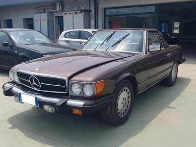 Usata Mercedes SL450 241 CV (177 kW) 1980 Marrone Cabrio