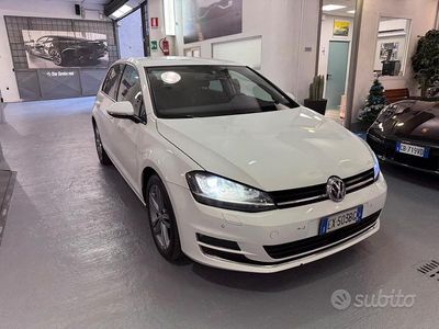 Usata VW Golf VII Highline 110 CV (80 kW) 2014 Bianco Berlina