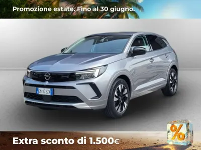 Usata Opel Grandland X Business Elegance 131 CV (96 kW) 2023 Grigio SUV
