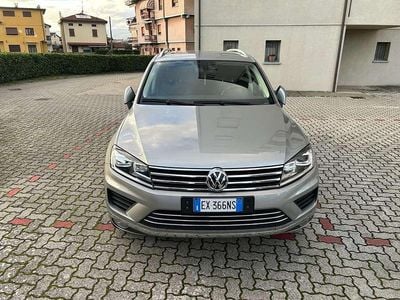 Usata VW Touareg 204 CV (150 kW) 2015 Grigio SUV