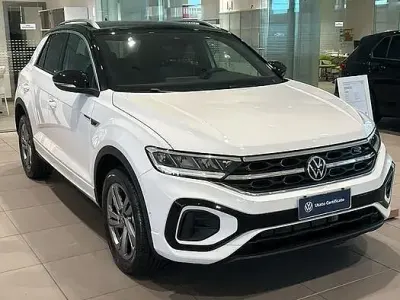 Usata VW T-Roc R-line 116 CV (85 kW) 2024 Bianco SUV