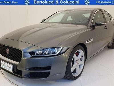 Usata Jaguar XE Prestige 180 CV (132 kW) 2015 Grigio Berlina