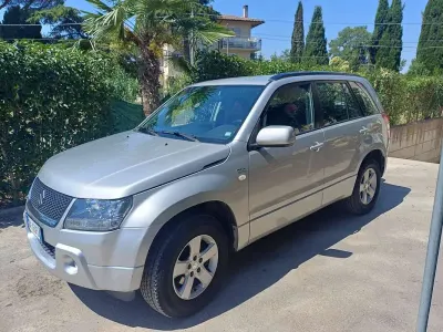 Usata Suzuki Grand Vitara 129 CV (94 kW) 2007 Grigio SUV