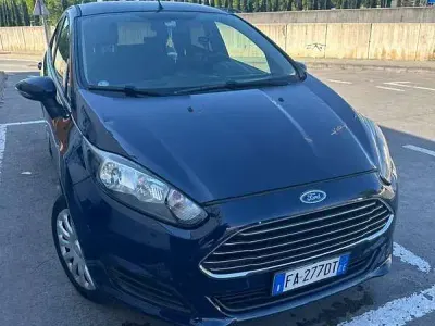 Usata Ford Fiesta Business Edition 92 CV (67 kW) 2015 Utilitaria
