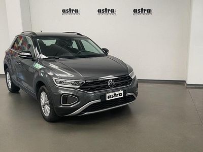 Usata VW T-Roc Style 116 CV (85 kW) 2023 Grigio SUV