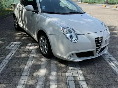 Usata Alfa Romeo MiTo Distinctive 79 CV (58 kW) 2010 Beige Utilitaria
