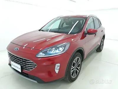 Usata Ford Kuga Business Edition 190 CV (139 kW) 2021 Rosso SUV