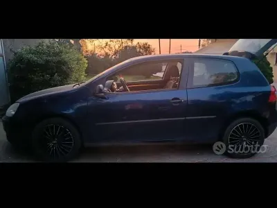Usata VW Golf V Comfortline 102 CV (75 kW) 2007 Blu/azzurro Berlina