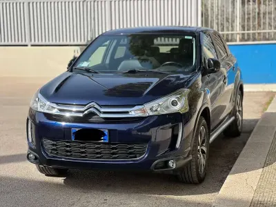 Usata Citroën C4 Business Class 150 CV (110 kW) 2018 Blu/azzurro SUV