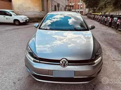 Usata VW Golf VII Business 116 CV (85 kW) 2019 Grigio Station wagon