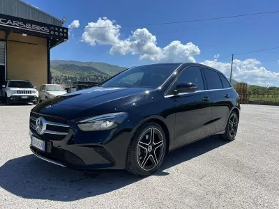 Usata Mercedes B180 116 CV (85 kW) 2021 Nero metallizzato Utilitaria