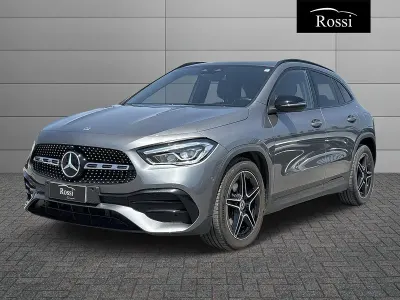 Usata Mercedes GLA200 Premium 150 CV (110 kW) 2020 Nero SUV