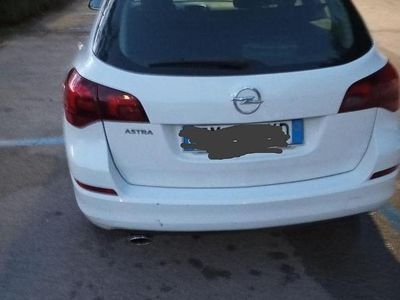 Usata Opel Astra 140 CV (102 kW) 2012 Station wagon