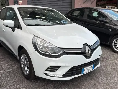 Usata Renault Clio IV Business 90 CV (66 kW) 2019 Bianco Berlina