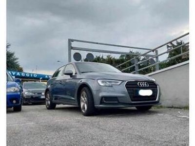 Usata Audi A3 116 CV (85 kW) 2018 Grigio Berlina