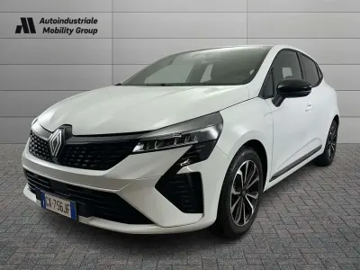 Usata Renault Clio V Techno 91 CV (66 kW) 2024 Bianco Berlina