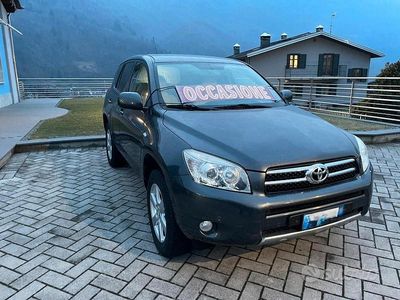 Usata Toyota RAV4 2008 Grigio SUV
