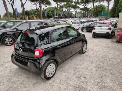 Nero pastello Usata 2015 Smart ForFour Passion Utilitaria | 9200 € (Buon prezzo)