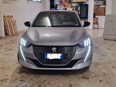 Usata Peugeot 208 GT-line 101 CV (74 kW) 2020 Utilitaria