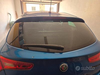 Second-hand Alfa Romeo Giulia Sprint Sprint 109 CP (80 kW) 2021 Albastru Coupe