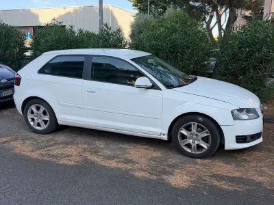 Usata Audi A3 Young 90 CV (66 kW) 2010 Bianco Utilitaria