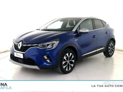 Usata Renault Captur Techno 91 CV (66 kW) 2024 Blu tetto grigio chiaro SUV
