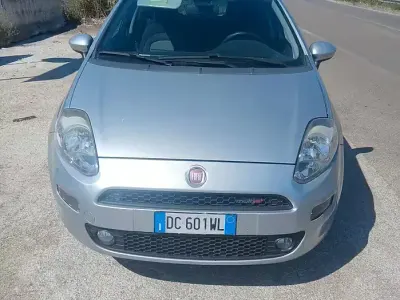 Usata Fiat Grande Punto 75 CV (55 kW) 2006 Grigio Utilitaria
