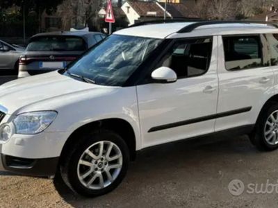 Usata Skoda Yeti Adventure 140 CV (102 kW) 2011 Bianco SUV