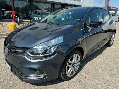 Usata Renault Clio IV Business 75 CV (55 kW) 2018 Other Berlina