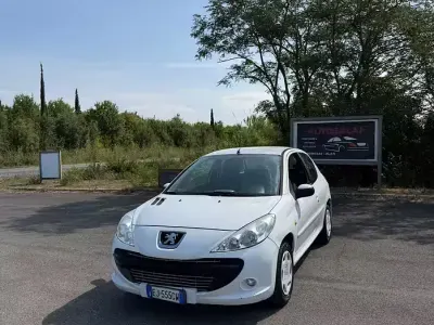 Usata Peugeot 206+ 68 CV (50 kW) 2012 Bianco Utilitaria