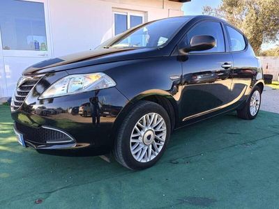 usata Lancia Ypsilon 1.2 69 CV 5 porte Gold 2015