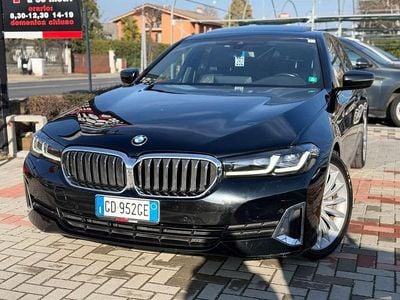 Usata BMW 530 Luxury Line 249 CV (183 kW) 2021 Nero Station wagon