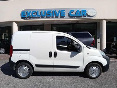 Usata Peugeot Bipper 68 CV (50 kW) 2011 Bianco Monovolume