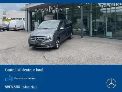 Usata Mercedes Vito 190 CV (139 kW) 2020 Grigio selenite metallizzato Furgone