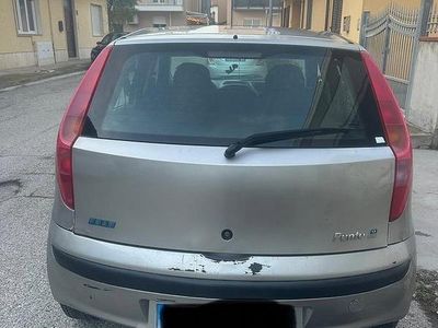 Usata Fiat Punto 80 CV (58 kW) 2001 Utilitaria