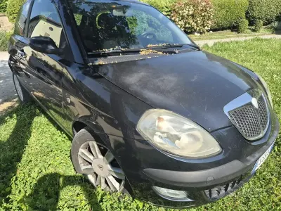 Usata Lancia Ypsilon 70 CV (51 kW) 2005 Utilitaria