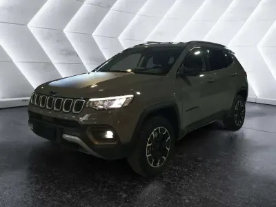 Usata Jeep Compass 241 CV (177 kW) 2023 Grigio SUV
