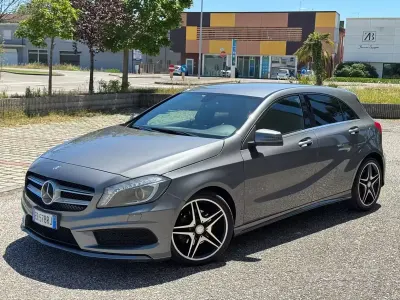 Usata Mercedes A180 Premium 109 CV (80 kW) 2013 Grigio Berlina