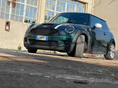Usata Mini John Cooper Works 112 CV (82 kW) 2015 Verde Utilitaria