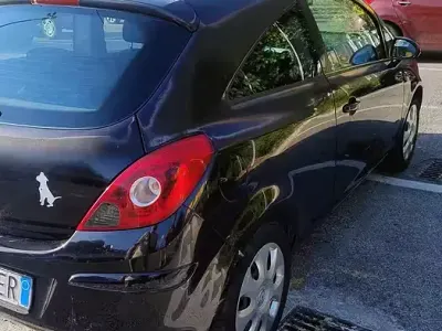 Usata Opel Corsa Enjoy 80 CV (58 kW) 2009 Nero Utilitaria