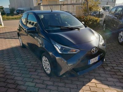 usata Toyota Aygo Connect 1.0 VVT-i 72CV 5 porte x-bus