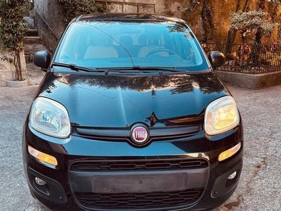 Usata Fiat Panda Lounge 69 CV (50 kW) 2017 Nero Utilitaria