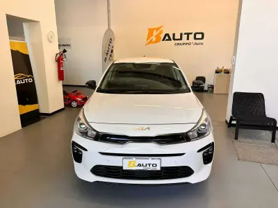Usata Kia Rio GT-Line 101 CV (74 kW) 2023 Bianco Berlina