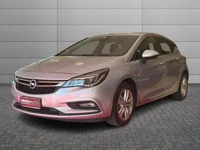Usata Opel Astra Business 110 CV (80 kW) 2017 Grigio Berlina
