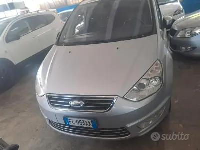 Usata Ford Galaxy Titanium 163 CV (119 kW) 2011 Grigio Monovolume