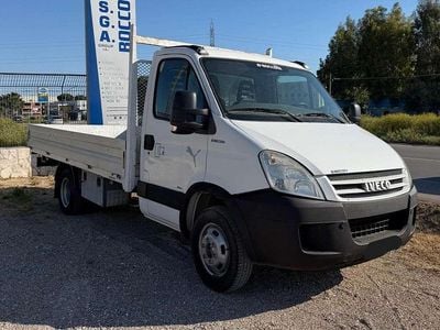 Usata Iveco 35.12 116 CV (85 kW) 2007 Bianco Furgone