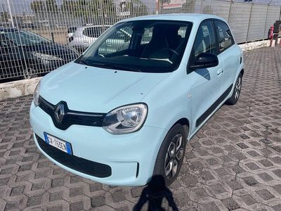 Usata Renault Twingo Equilibre 65 CV (47 kW) 2024 Blu Utilitaria